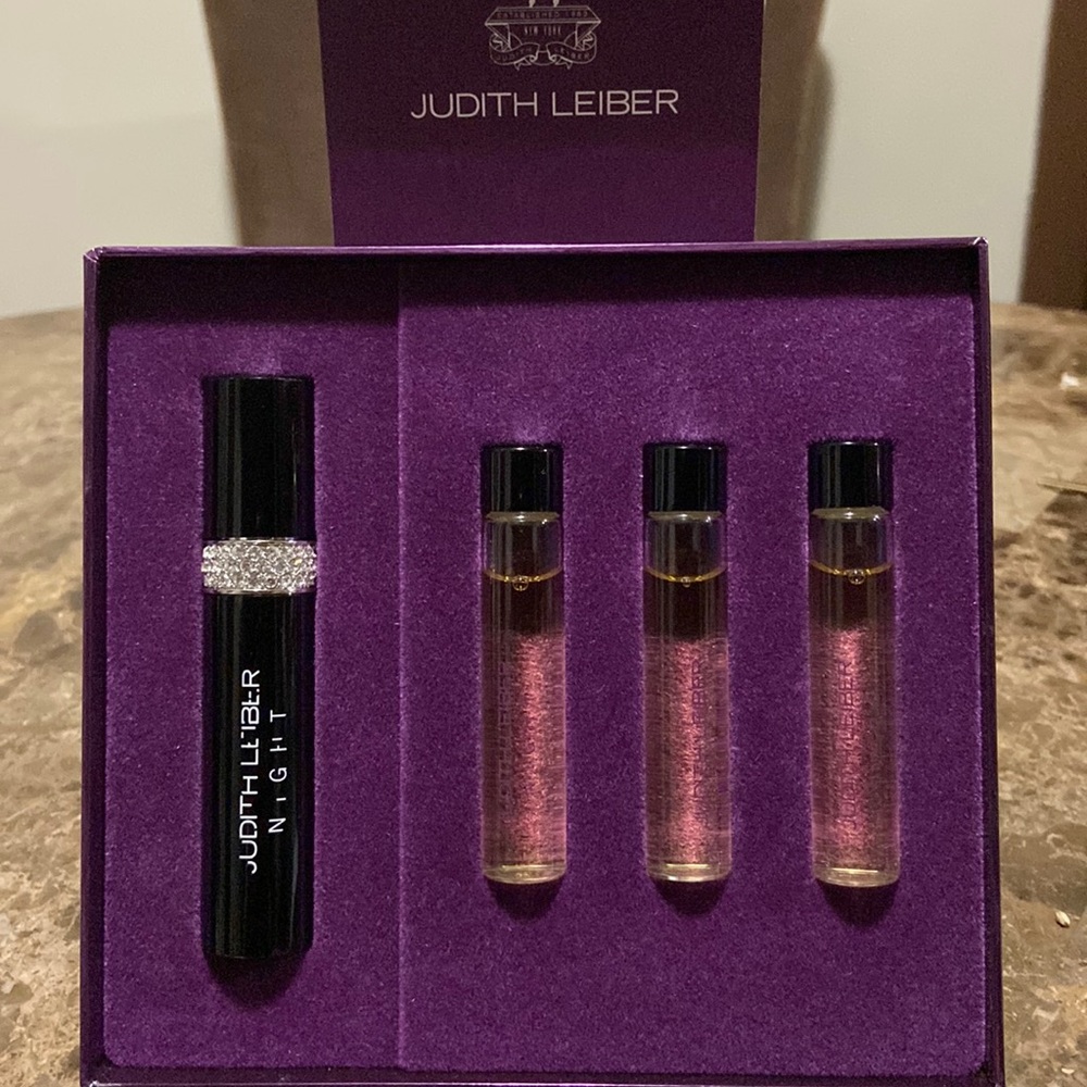 Judith Leiber Night Eau de Parfum!